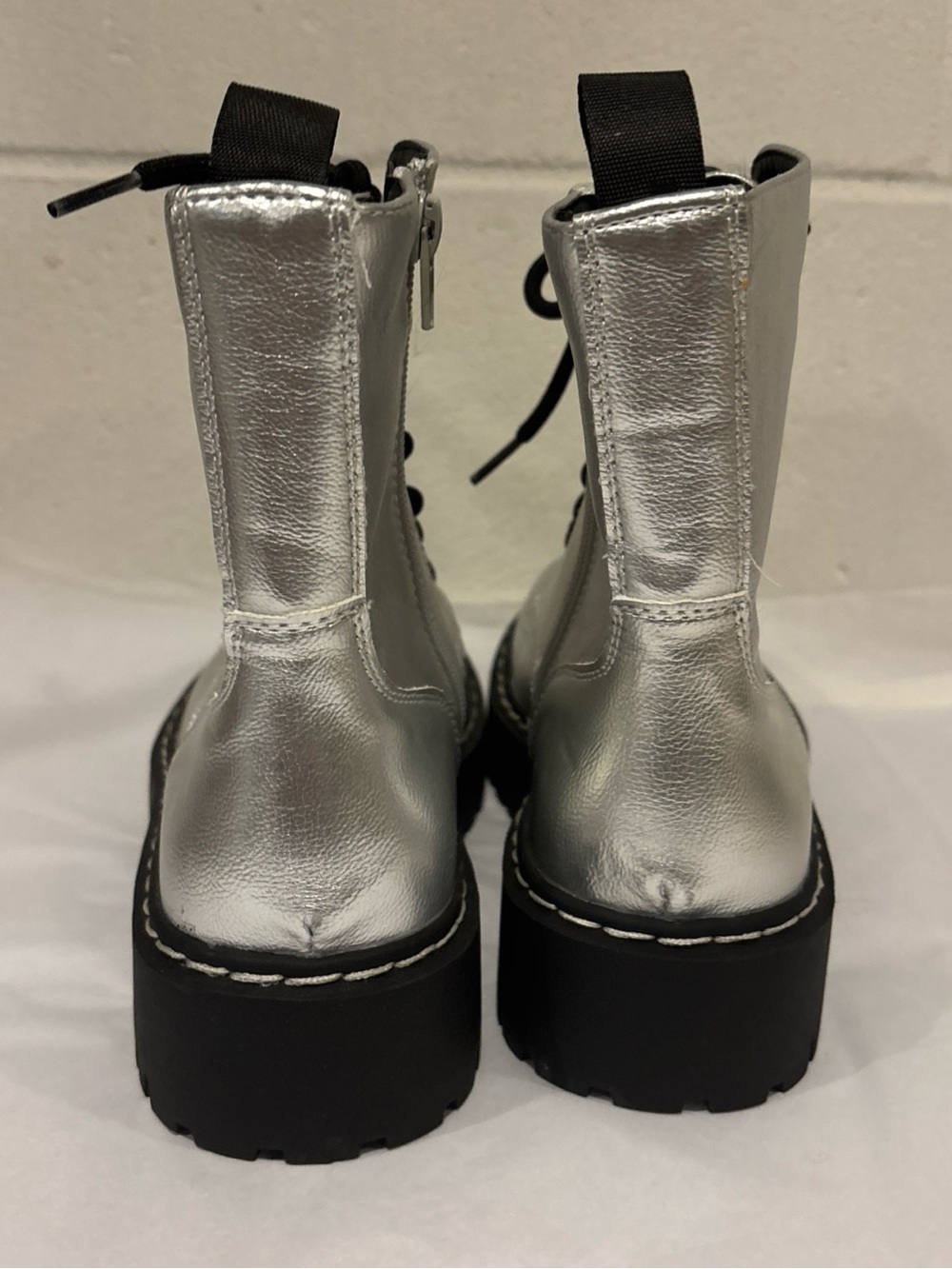 Sincerely Jules Women’s Harley Silver Combat Platform Boots Size 7.5 - Picture 2 of 8